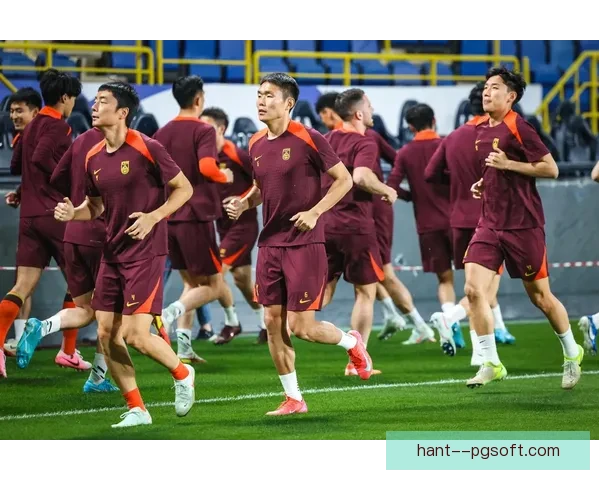 国足十八强赛主场憾负沙特补时遭绝杀出线形势骤紧球迷叹息夜难眠 国足十八强赛主场憾负沙特补时遭绝杀出线形势骤紧球迷叹息夜难眠