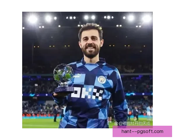 巴黎圣日耳曼正式签约葡萄牙中场天才若昂·内维斯